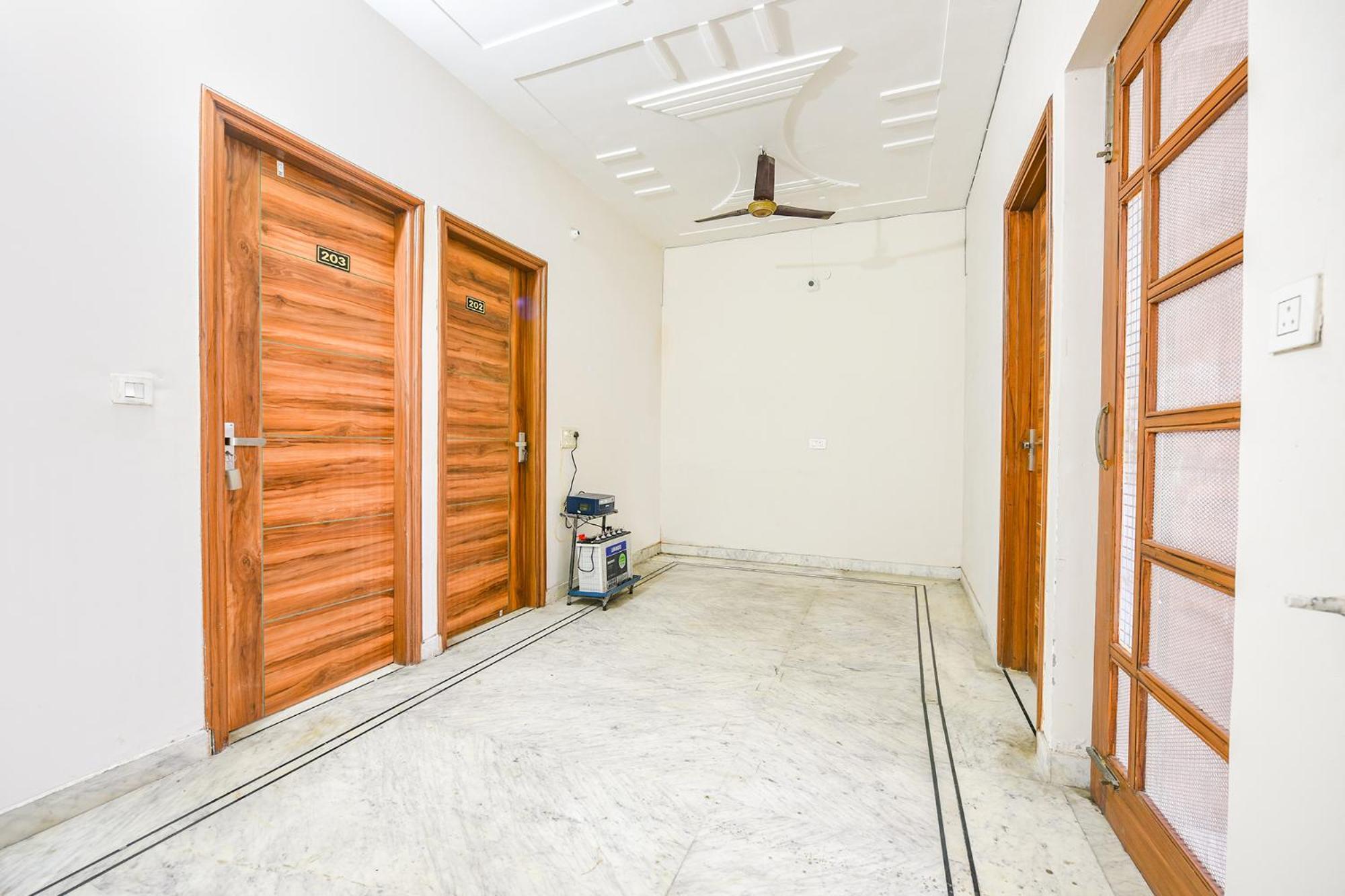 Fabhotel K9 Stay Ludhiana Exterior foto
