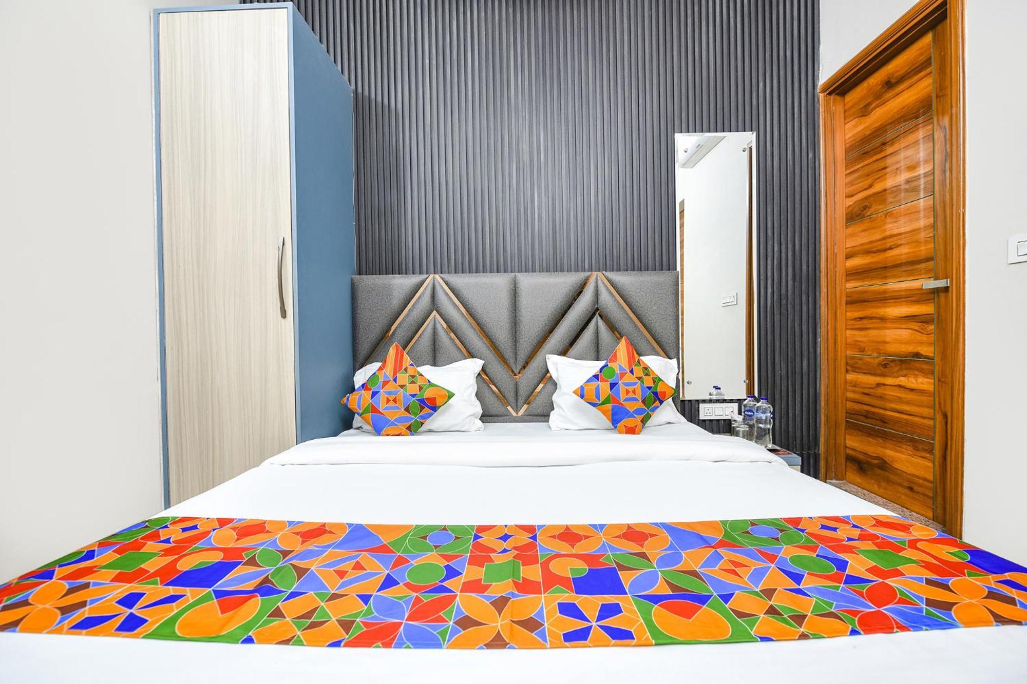 Fabhotel K9 Stay Ludhiana Exterior foto
